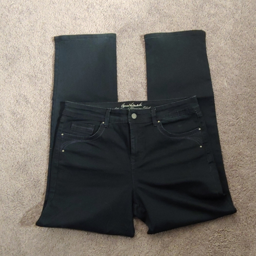 Gloria Vanderbilt size 12 jeans 2/$15